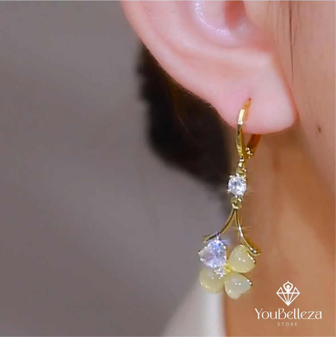 Aretes Trébol de Cuatro Hojas