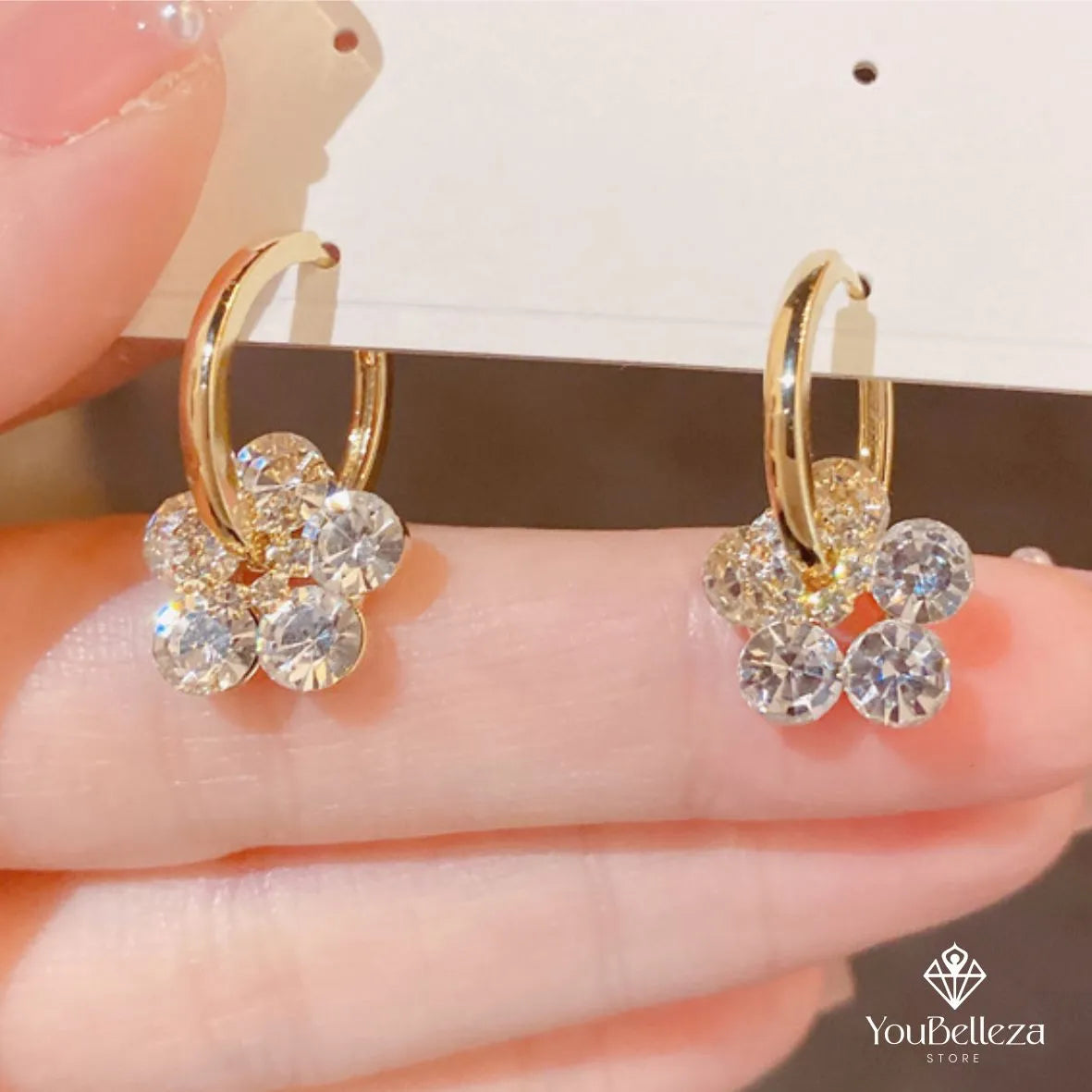 Aretes Flores Brillantes